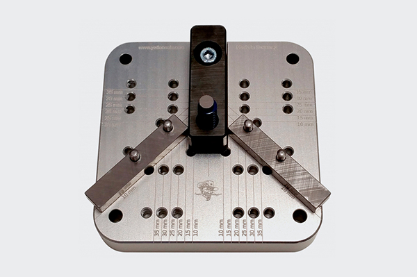 PowerPunch Hole Mould